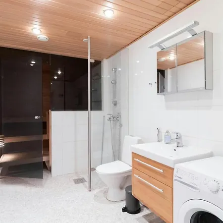 Spacious For 4 With Sauna In Kamppi Helsínquia